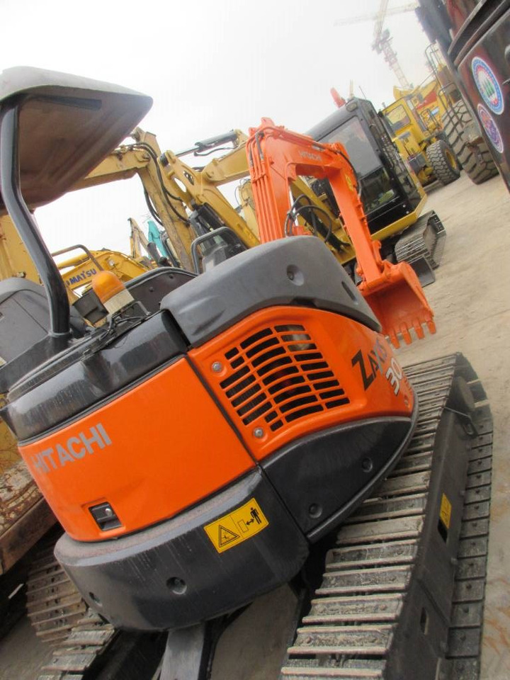 Hitachi ZX 30 U - Miniexcavadora: foto 2 Hitachi ZX 30 U - Miniexcavadora: foto 2