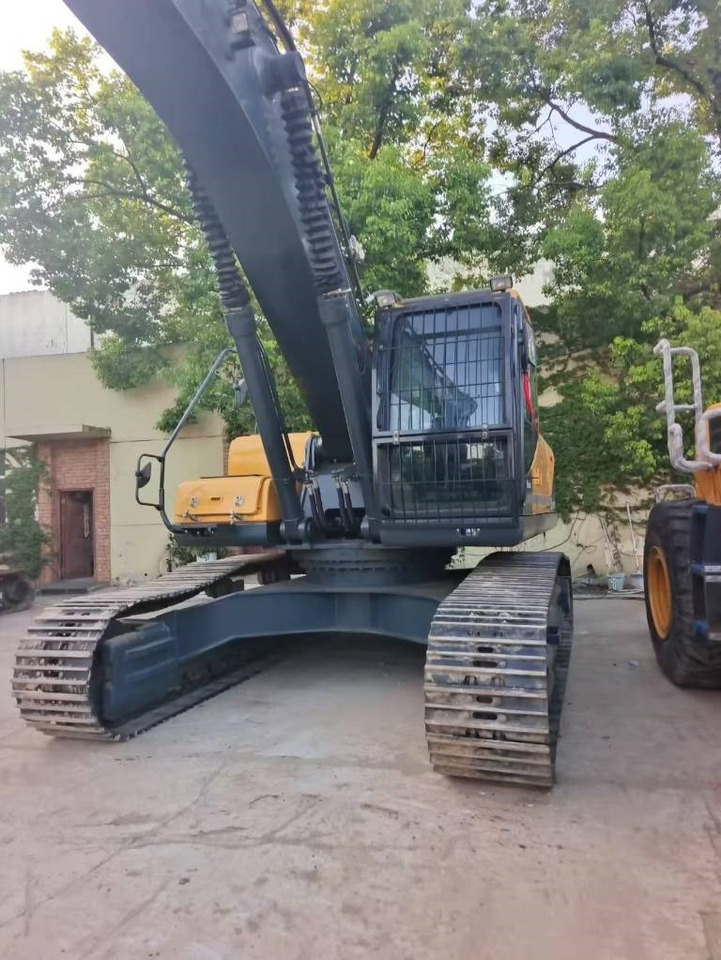 Hyundai 305 LC-9T - Excavadora de cadenas: foto 2 Hyundai 305 LC-9T - Excavadora de cadenas: foto 2