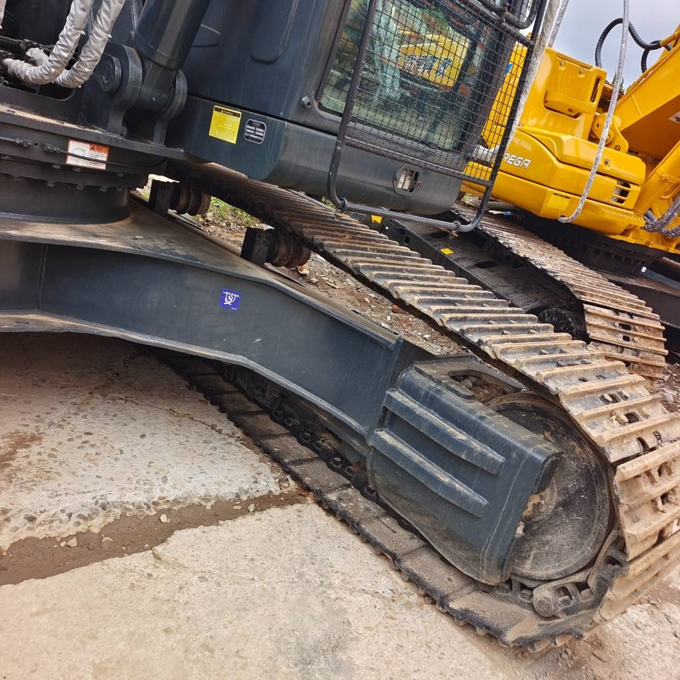 Hyundai 305LC - Excavadora de cadenas: foto 4 Hyundai 305LC - Excavadora de cadenas: foto 4