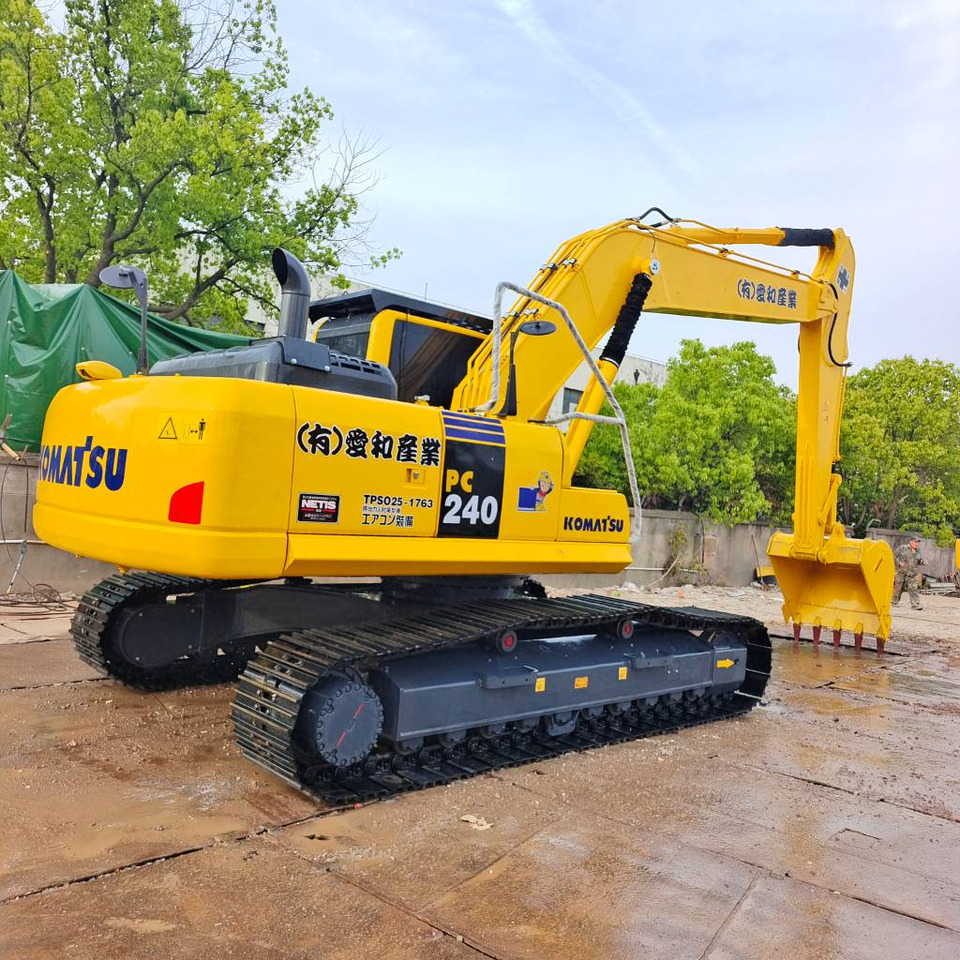 Komatsu PC 240 LC-8 - Excavadora de cadenas: foto 1 Komatsu PC 240 LC-8 - Excavadora de cadenas: foto 1