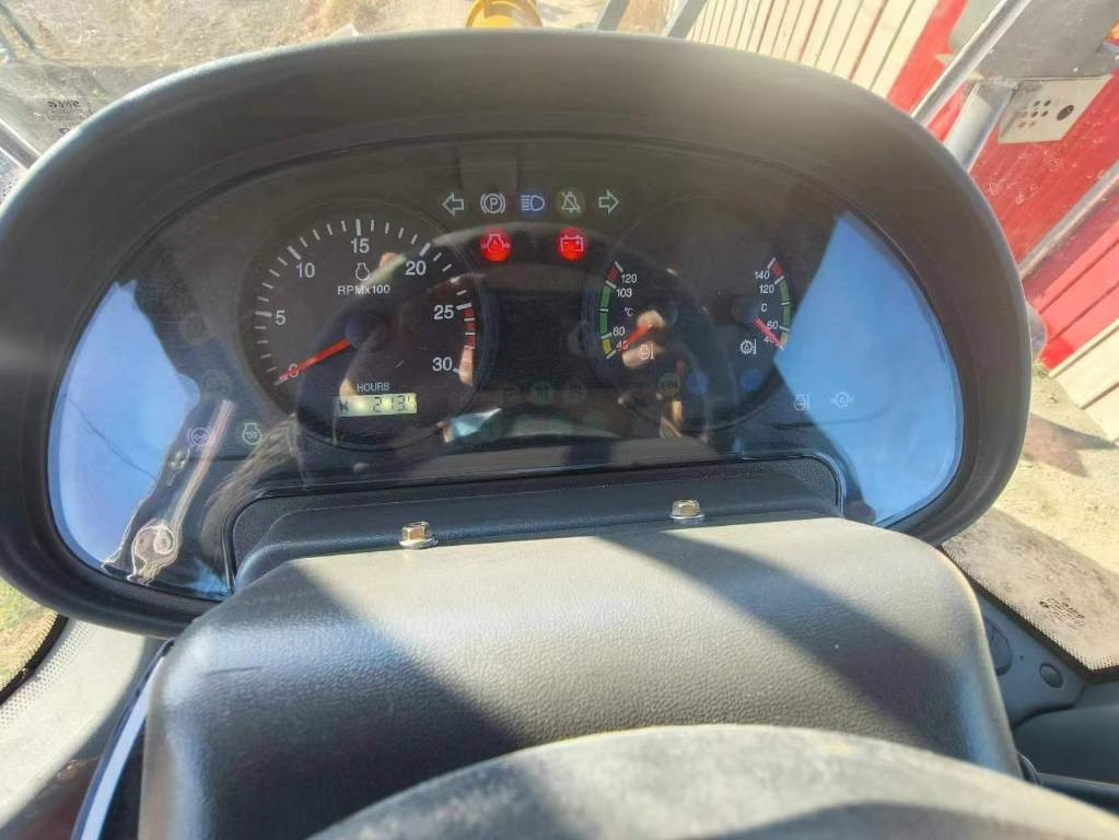 Komatsu WA 380 - Cargadora de ruedas: foto 5 Komatsu WA 380 - Cargadora de ruedas: foto 5