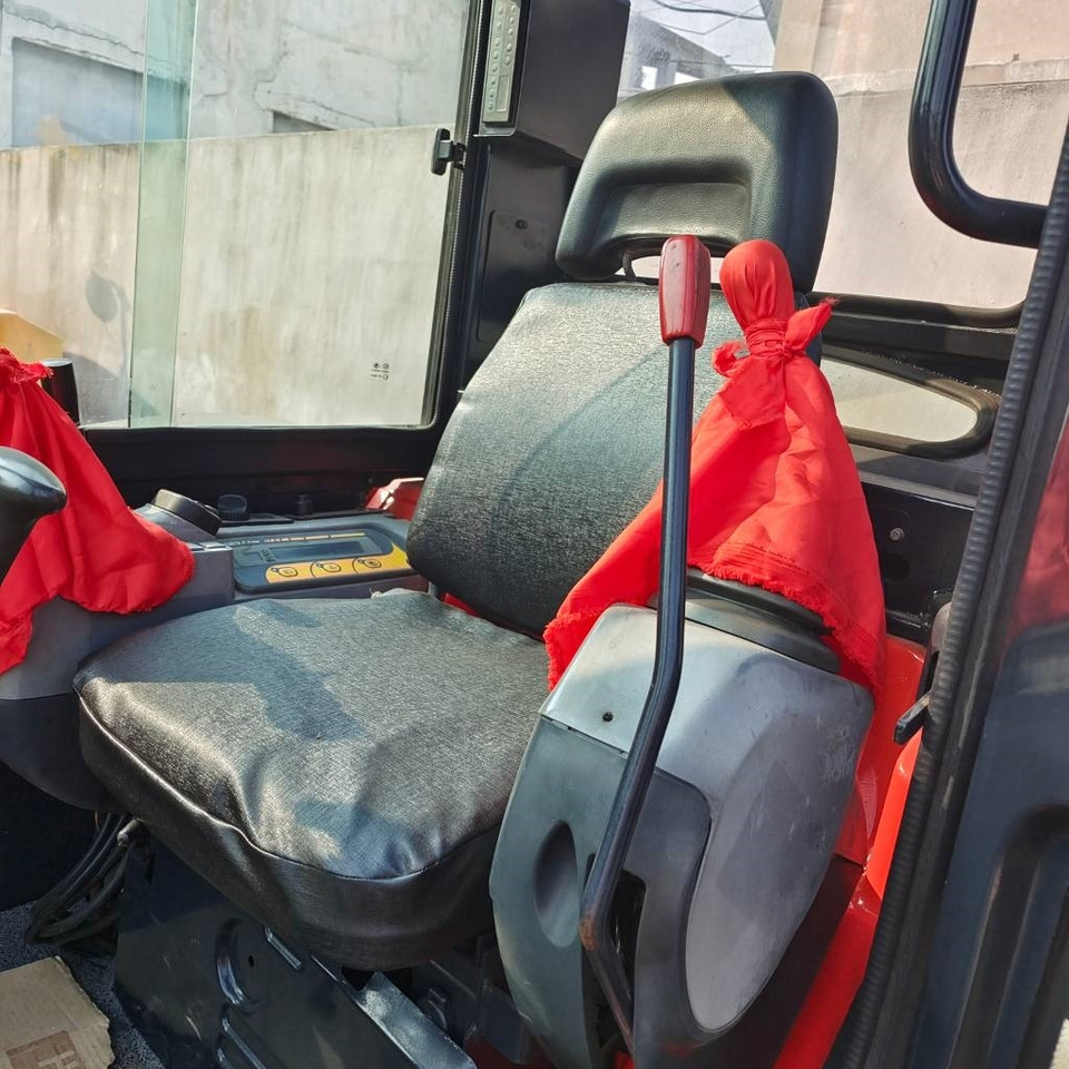 Kubota U 35 - Miniexcavadora: foto 5 Kubota U 35 - Miniexcavadora: foto 5