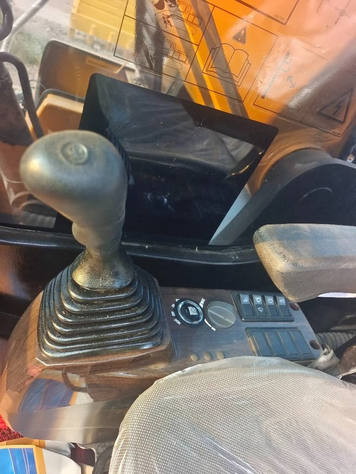 Sany SY 215 H - Excavadora de cadenas: foto 5 Sany SY 215 H - Excavadora de cadenas: foto 5