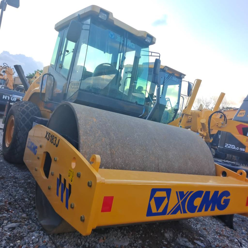 XCMG XS 183 J - Compactador: foto 4 XCMG XS 183 J - Compactador: foto 4