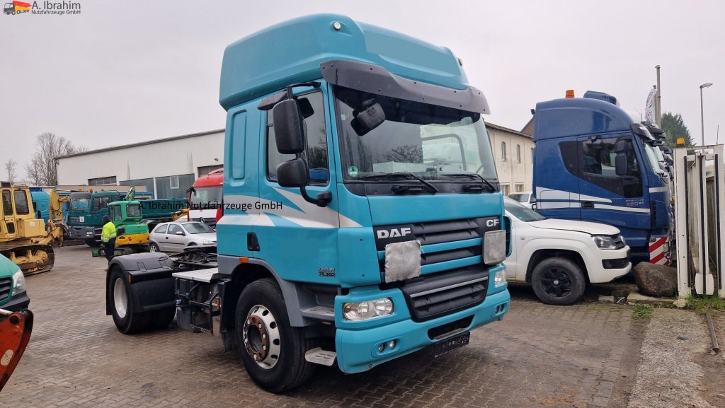 Daf FT CF 2x Nebenantrieb, Kipphydraulik deutsches Fahrzeug, fehlerfrei im Display - Cabeza tractora: foto 4 Daf FT CF 2x Nebenantrieb, Kipphydraulik deutsches Fahrzeug, fehlerfrei im Display - Cabeza tractora: foto 4