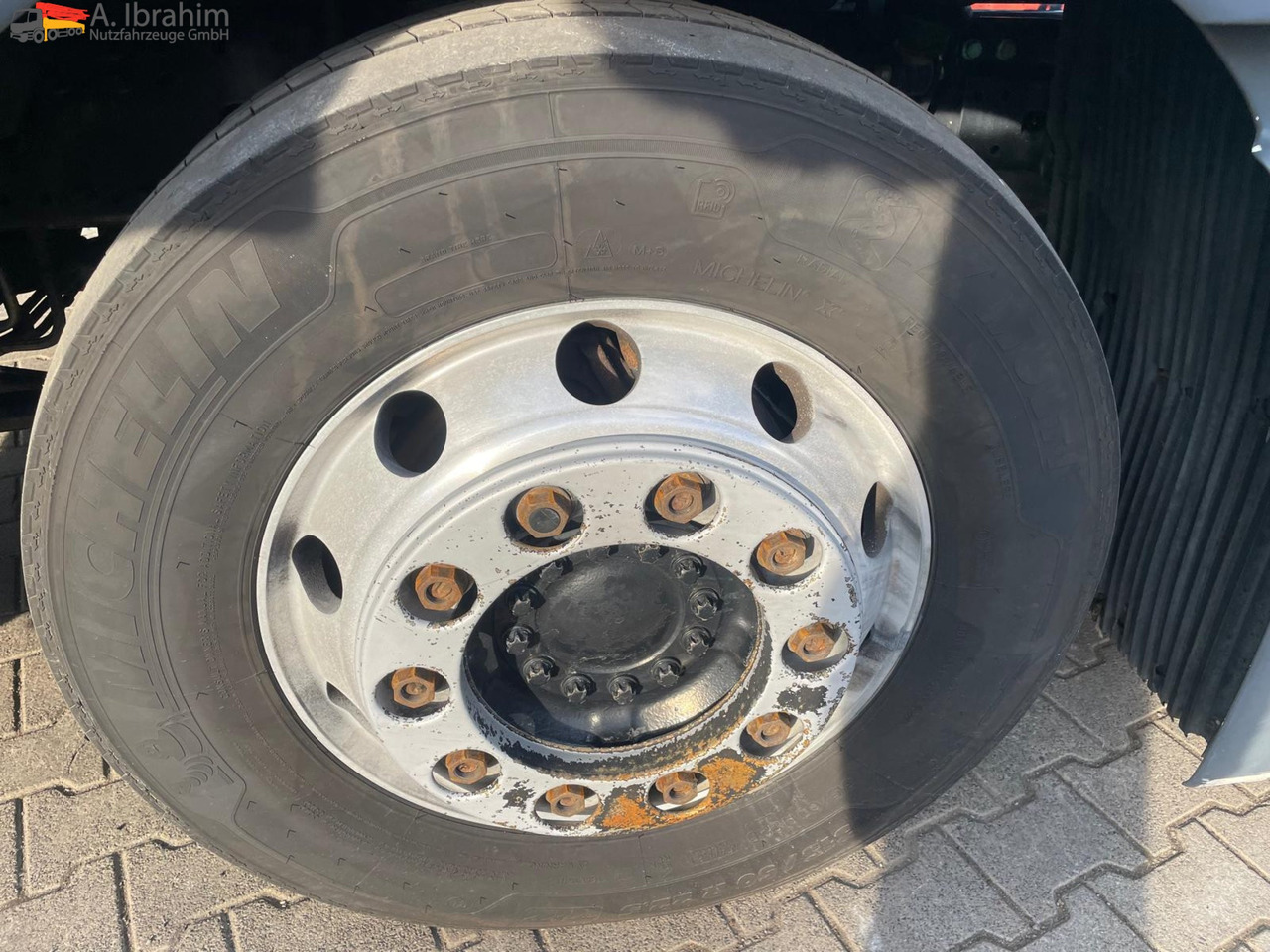 MAN TGX 18.440 Schubbodenhydraulik Klima | Tüv 04 2026 | Euro 6 | 4x2 - Cabeza tractora: foto 5 MAN TGX 18.440 Schubbodenhydraulik Klima | Tüv 04 2026 | Euro 6 | 4x2 - Cabeza tractora: foto 5