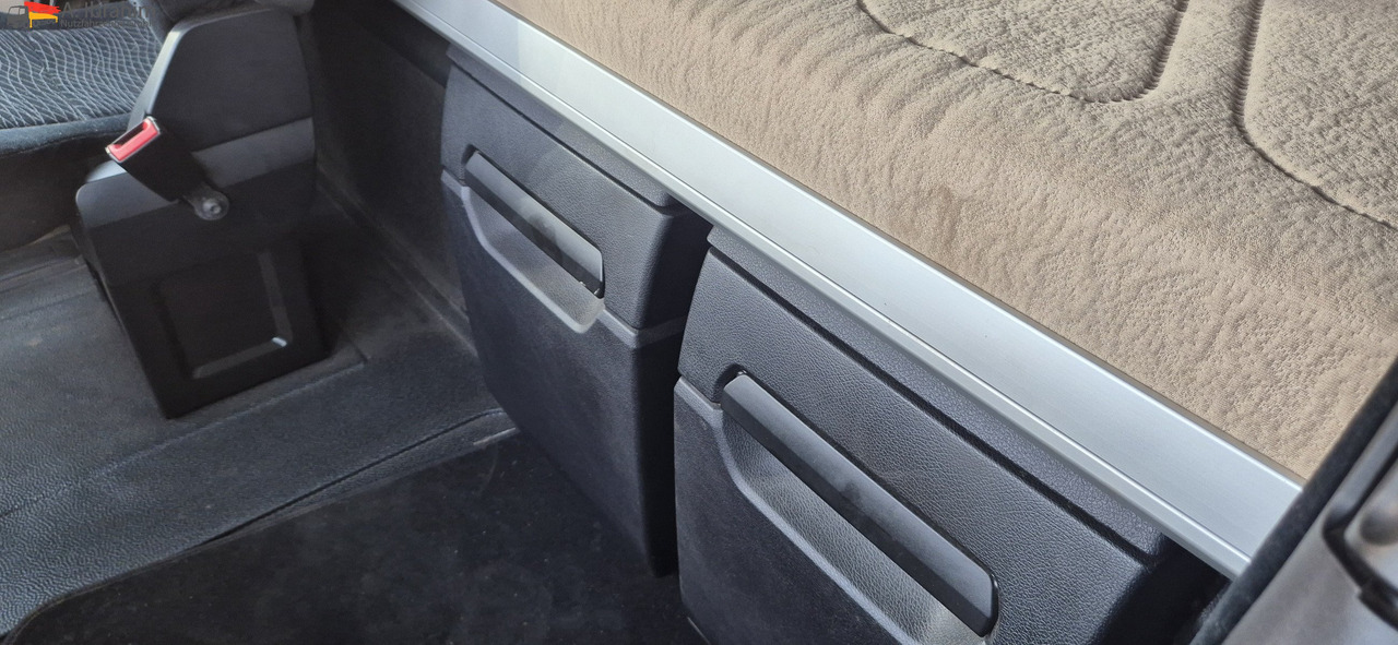 Mercedes-Benz DB 2853 4x4x2H Retarder - Cabeza tractora: foto 3 Mercedes-Benz DB 2853 4x4x2H Retarder - Cabeza tractora: foto 3