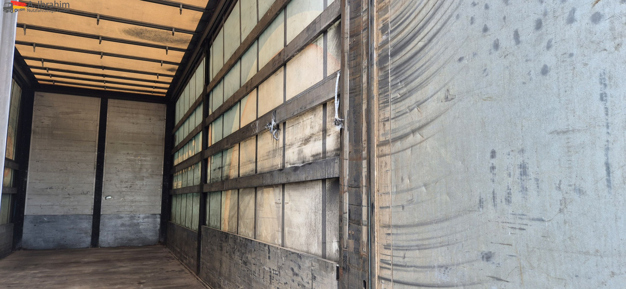 Fliegl ZPS 182 Edscha, Schiebeplane, Bordwande innenliegend - Remolque con toldo: foto 3 Fliegl ZPS 182 Edscha, Schiebeplane, Bordwande innenliegend - Remolque con toldo: foto 3