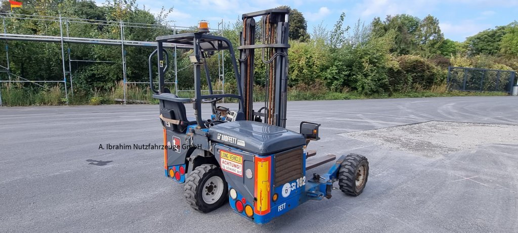 M4-25.3F Moffett Mitnahmestapler - Carretilla elevadora transportable: foto 1 M4-25.3F Moffett Mitnahmestapler - Carretilla elevadora transportable: foto 1