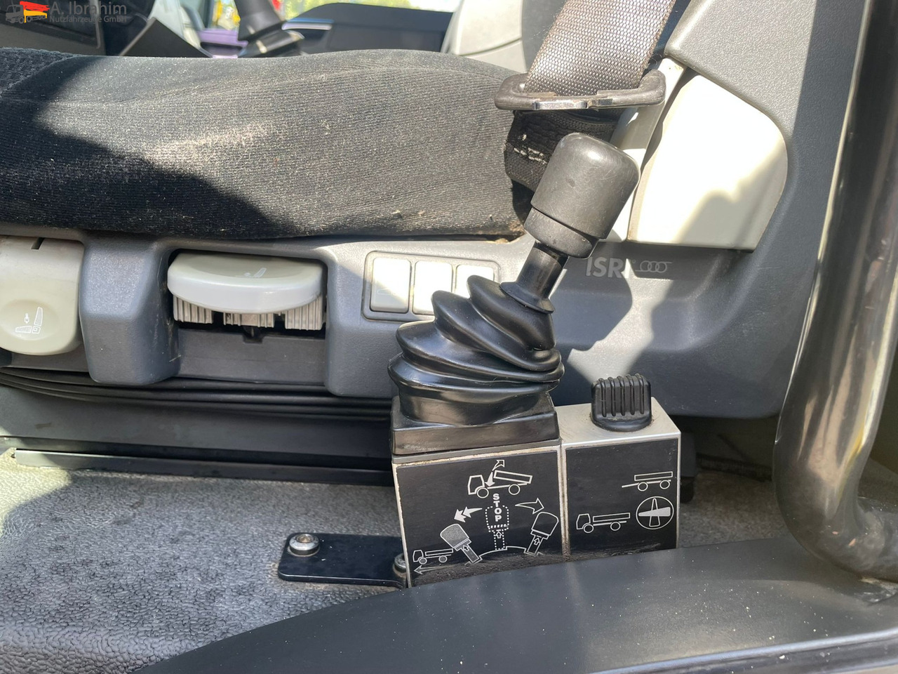 MAN TGS 26.480 Meiller 3 Seiten | 6x4 | Schalter | 3 Pedals | deutsches Fahrzeug - Camión volquete: foto 4 MAN TGS 26.480 Meiller 3 Seiten | 6x4 | Schalter | 3 Pedals | deutsches Fahrzeug - Camión volquete: foto 4