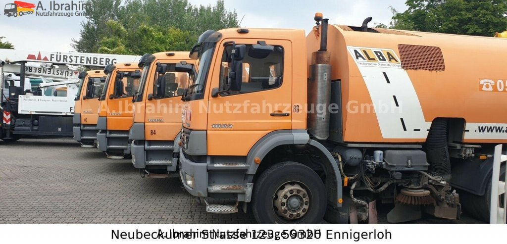 Barredora vial Mercedes-Benz 1823 DB 1823,Optifant 70, 3677 h Betriebsst., 2 Motors, 3 Pedals: foto 15 Barredora vial Mercedes-Benz 1823 DB 1823,Optifant 70, 3677 h Betriebsst., 2 Motors, 3 Pedals: foto 15