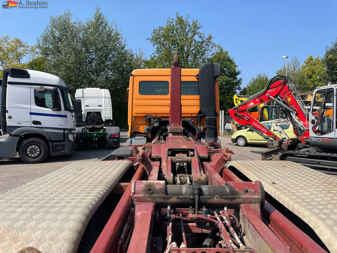 Leasing de Mercedes-Benz 2643 6x4 | Blatt Luft | Meiller Haken, mp1 Mercedes-Benz 2643 6x4 | Blatt Luft | Meiller Haken, mp1: foto 6 Leasing de Mercedes-Benz 2643 6x4 | Blatt Luft | Meiller Haken, mp1 Mercedes-Benz 2643 6x4 | Blatt Luft | Meiller Haken, mp1: foto 6