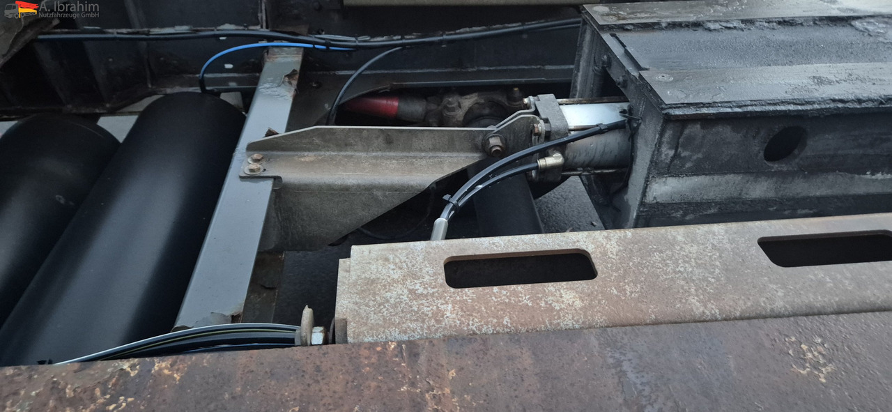 Schmitz SCF24 2x20,30,40,45 ft Multichassis, ausziehbar - Semirremolque portacontenedore/ Intercambiable: foto 5 Schmitz SCF24 2x20,30,40,45 ft Multichassis, ausziehbar - Semirremolque portacontenedore/ Intercambiable: foto 5