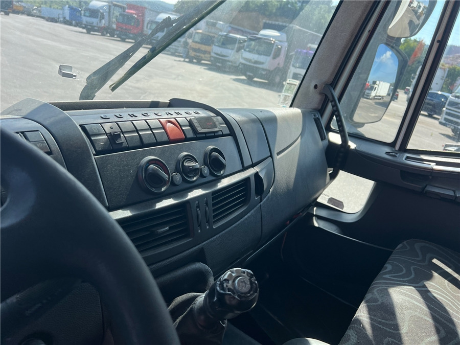 Camión frigorífico Iveco 140E25: foto 12