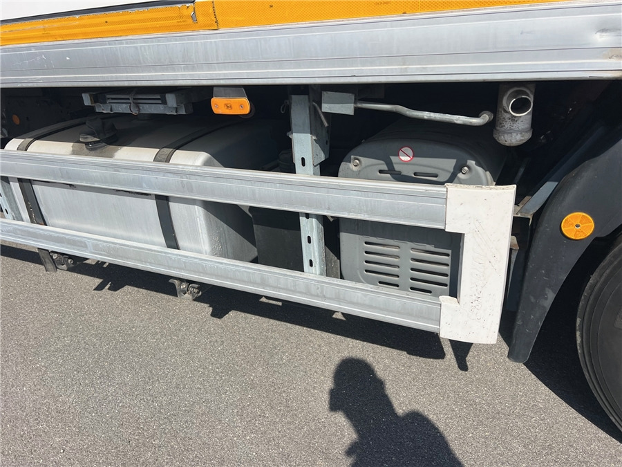 Camión frigorífico Iveco 140E25: foto 10