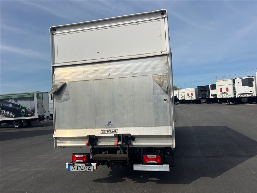 Iveco 35C16 - Furgoneta caja cerrada: foto 5 Iveco 35C16 - Furgoneta caja cerrada: foto 5