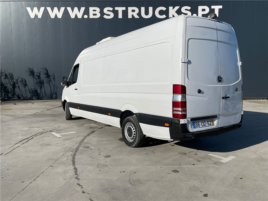MERCEDES-BENZ 315 - Furgoneta frigorifica: foto 3 MERCEDES-BENZ 315 - Furgoneta frigorifica: foto 3