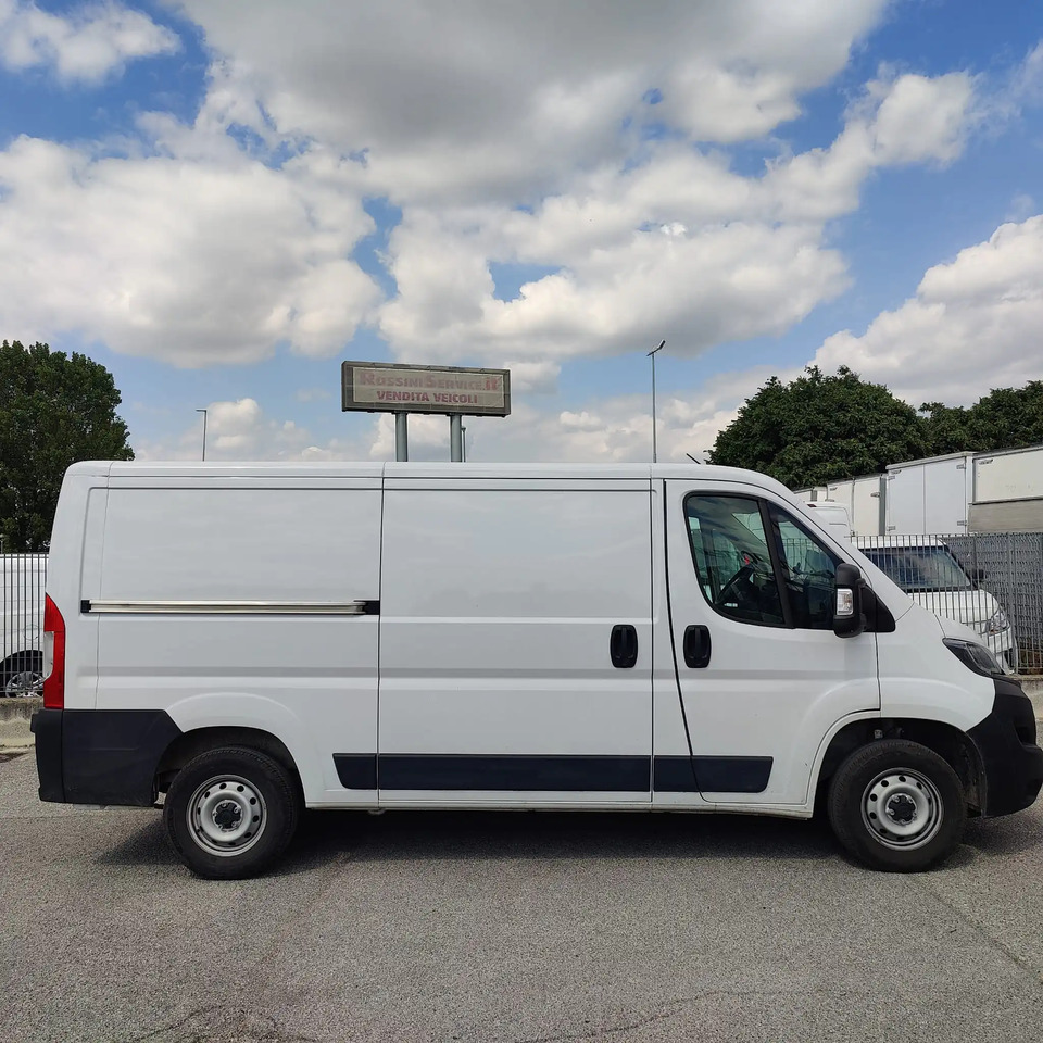 FIAT DUCATO L1H1 140 - Furgón: foto 2 FIAT DUCATO L1H1 140 - Furgón: foto 2