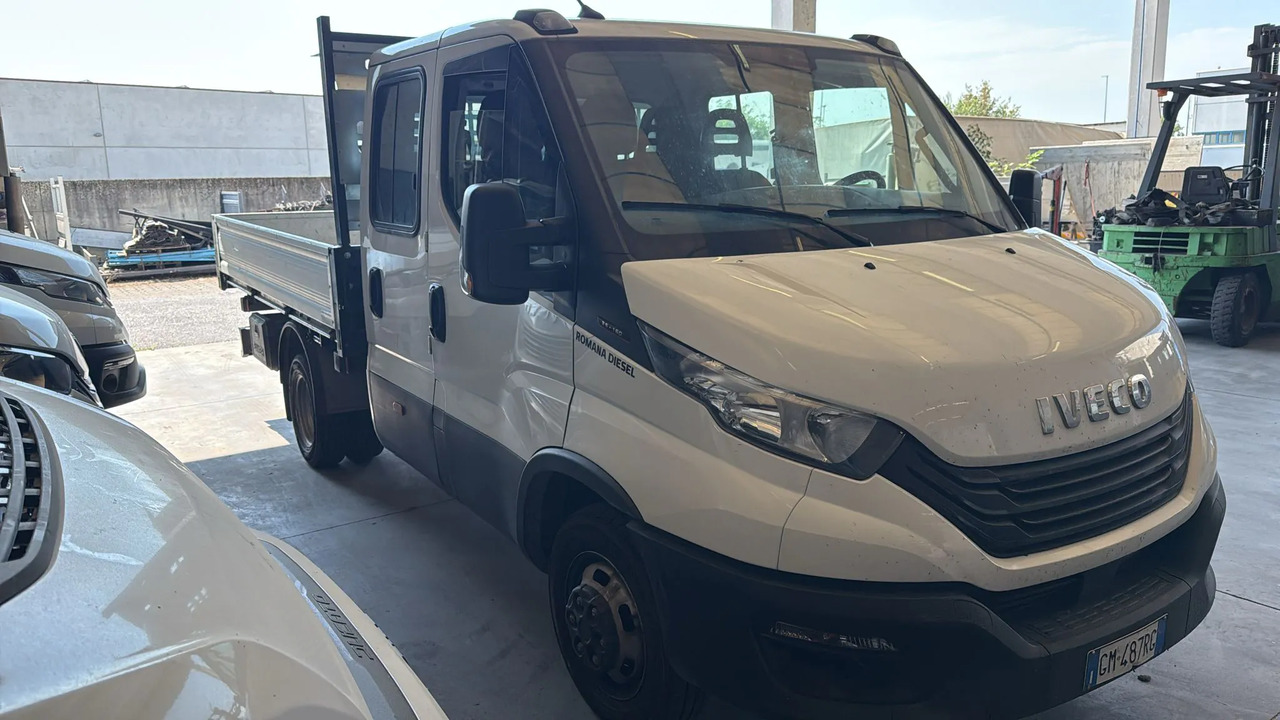 IVECO DAILY 35C16 DOPPIA CABINA RIBALTABILE TRILATERALE 3.0 - Furgoneta basculante: foto 2 IVECO DAILY 35C16 DOPPIA CABINA RIBALTABILE TRILATERALE 3.0 - Furgoneta basculante: foto 2