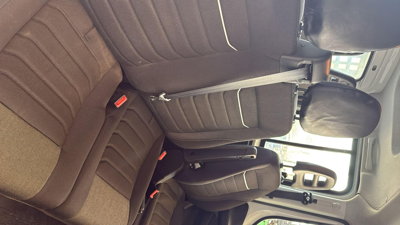 IVECO DAILY 35C16 DOPPIA CABINA RIBALTABILE TRILATERALE 3.0 - Furgoneta basculante: foto 3 IVECO DAILY 35C16 DOPPIA CABINA RIBALTABILE TRILATERALE 3.0 - Furgoneta basculante: foto 3