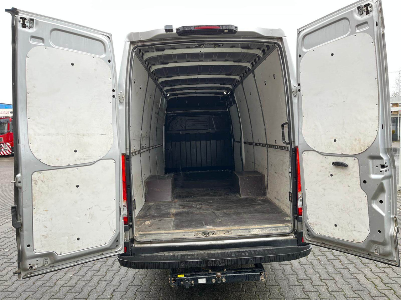 IVECO DAILY 35C18P FURGONE STANDARD - Furgón: foto 2 IVECO DAILY 35C18P FURGONE STANDARD - Furgón: foto 2