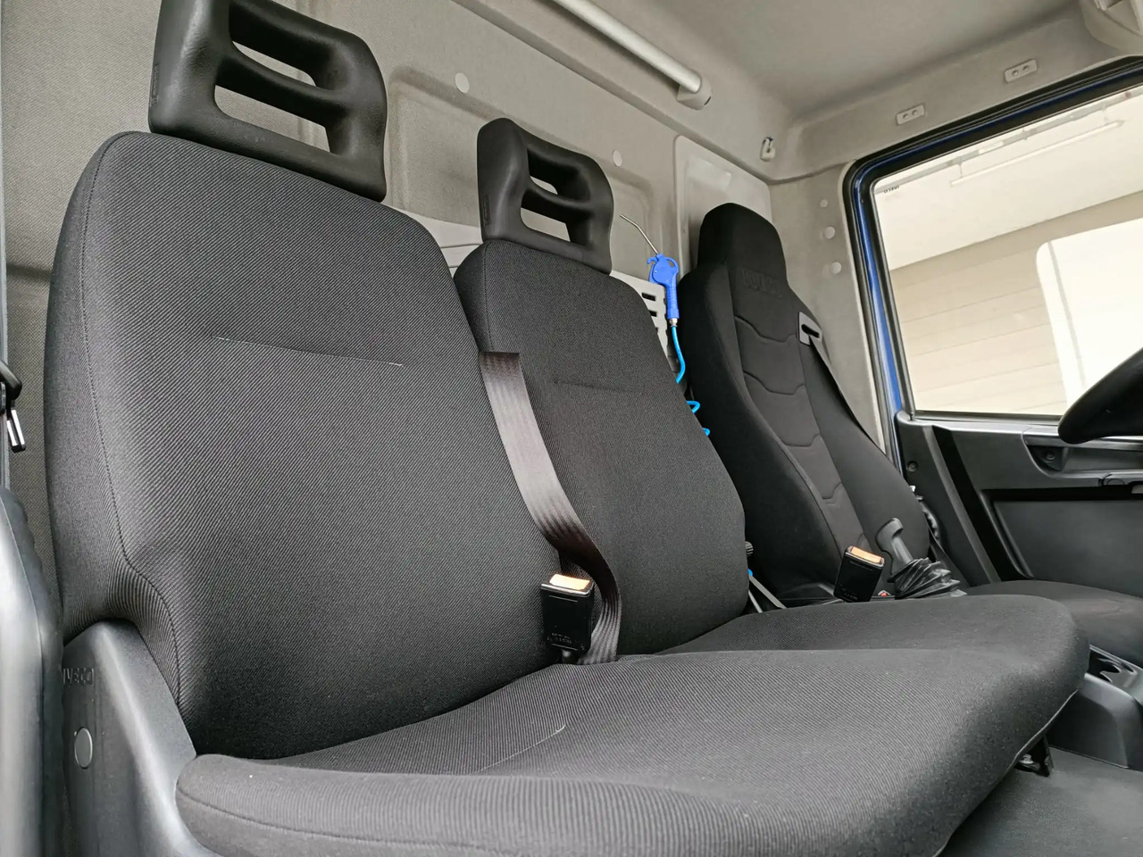 IVECO EUROCARGO 120E22P - Camión chasis: foto 3 IVECO EUROCARGO 120E22P - Camión chasis: foto 3