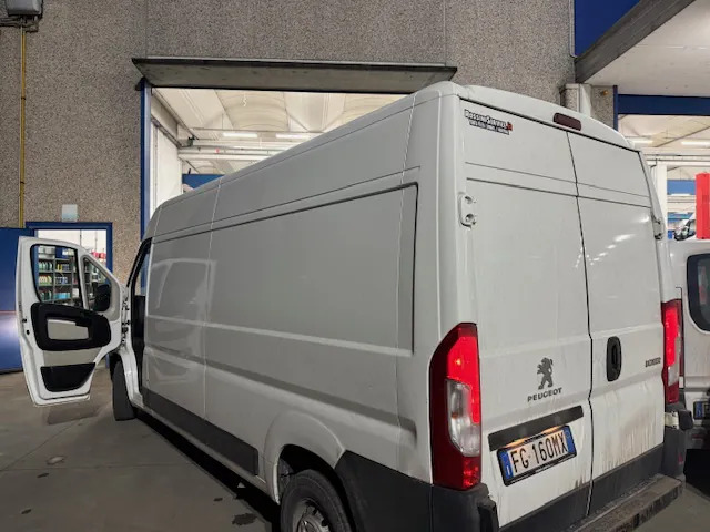 PEUGEOT BOXER FURGONE STANDARD - Furgón: foto 1 PEUGEOT BOXER FURGONE STANDARD - Furgón: foto 1