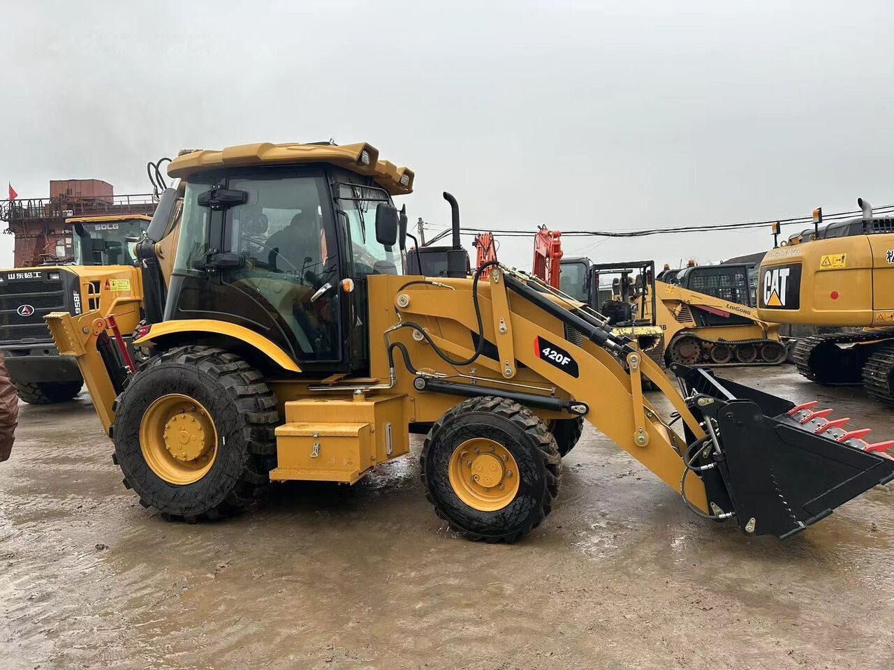Caterpillar 420F - Retroexcavadora: foto 5 Caterpillar 420F - Retroexcavadora: foto 5