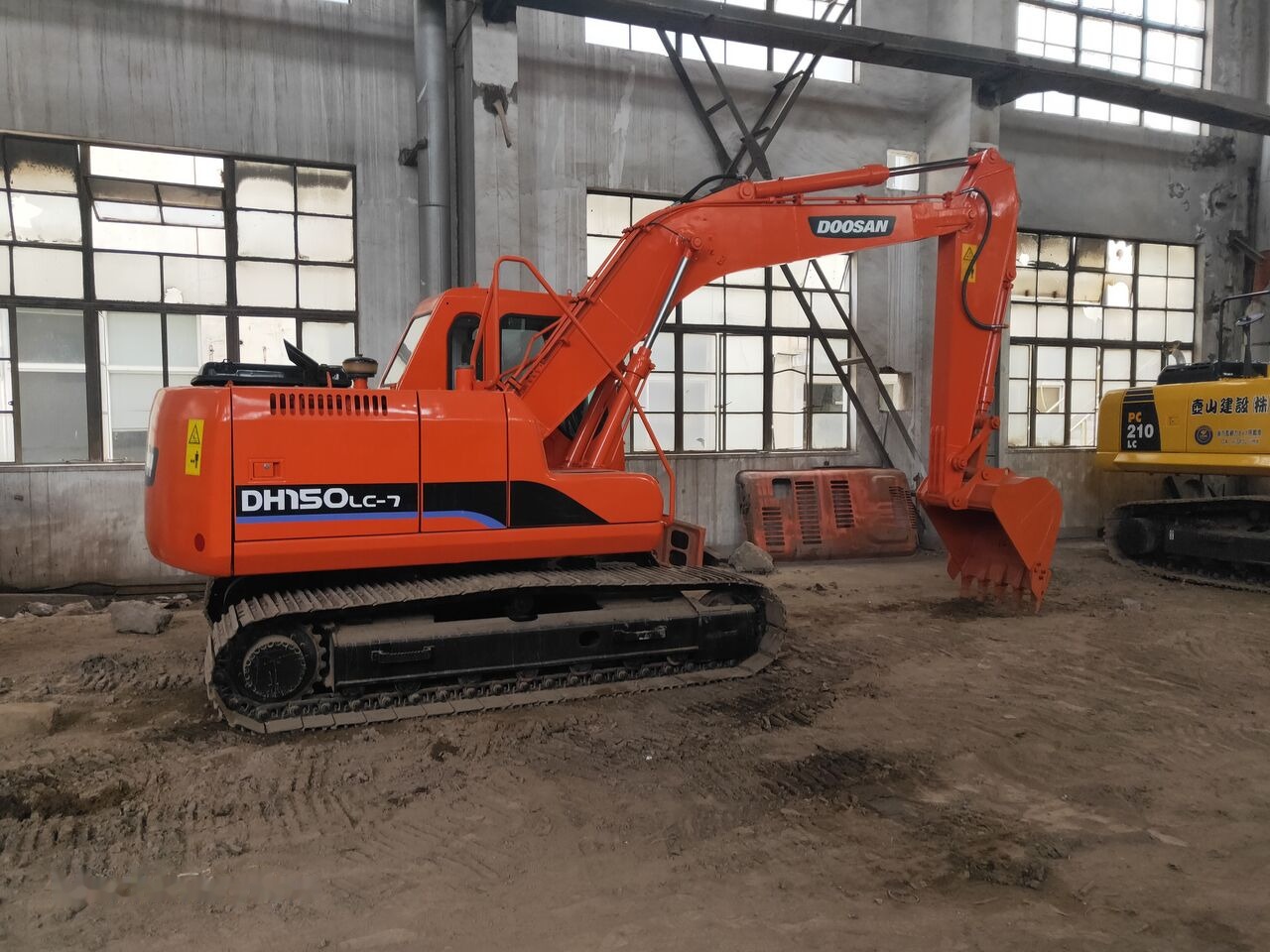 Doosan DH150LC-7 - Excavadora de cadenas: foto 2 Doosan DH150LC-7 - Excavadora de cadenas: foto 2