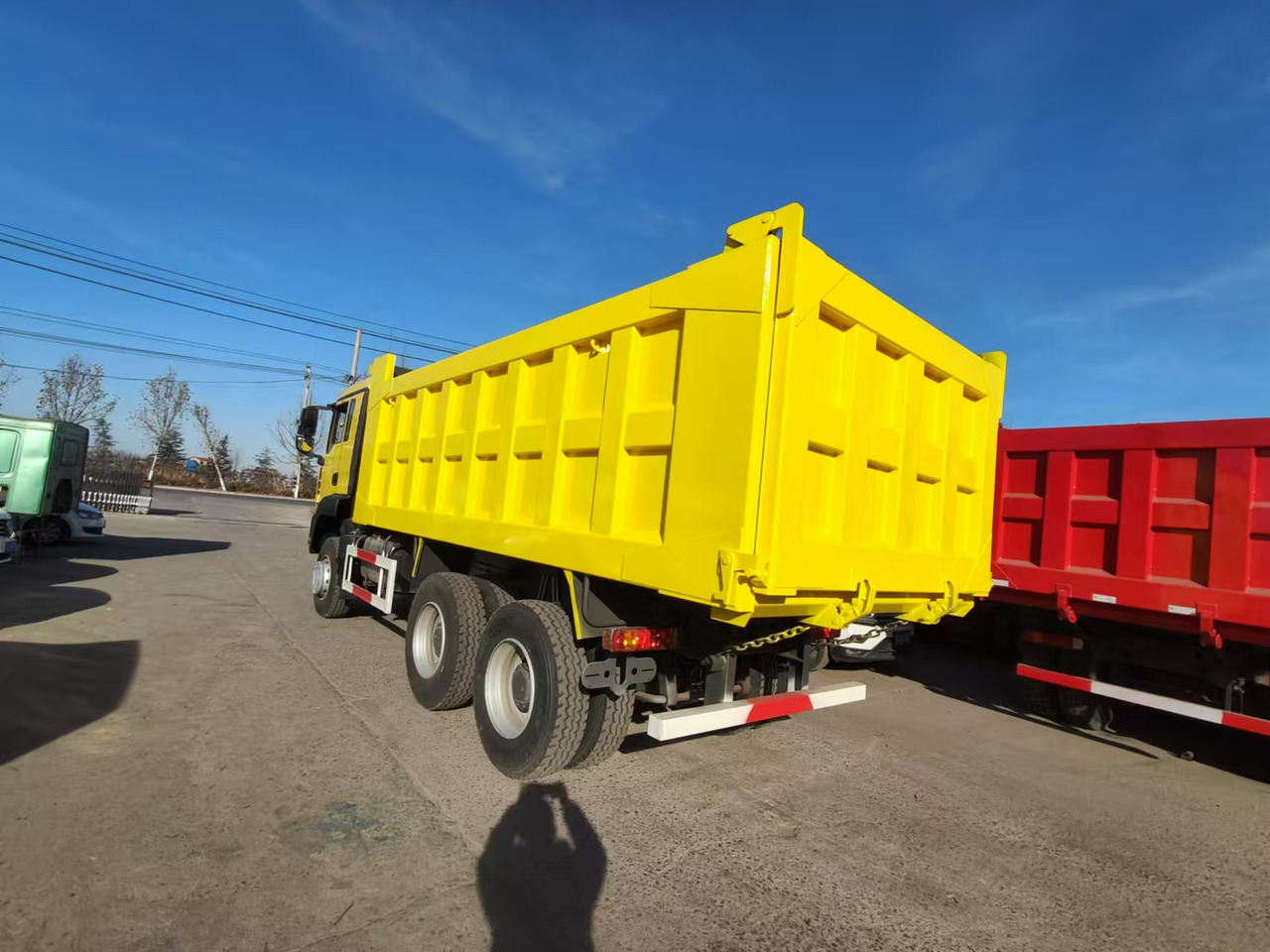 Howo HOWO TX 6X4 Dump Truck - Camión volquete: foto 3 Howo HOWO TX 6X4 Dump Truck - Camión volquete: foto 3