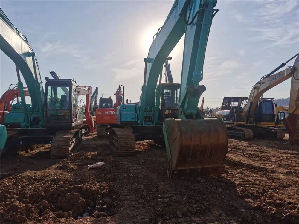 Kobelco SK210LC - Excavadora de cadenas: foto 3 Kobelco SK210LC - Excavadora de cadenas: foto 3