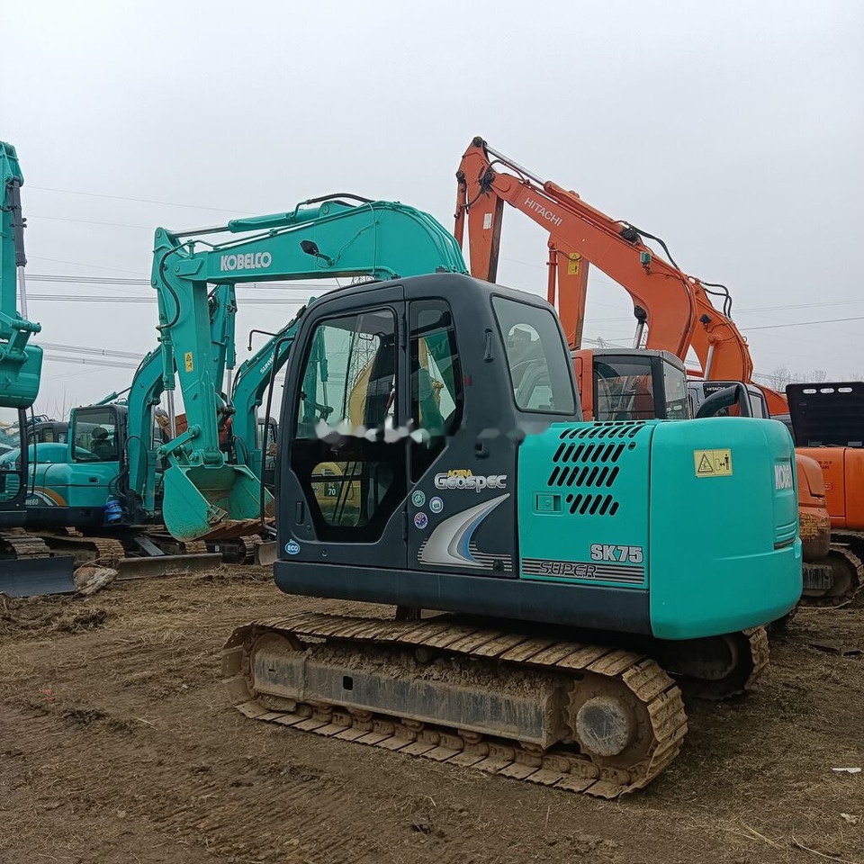 Kobelco SK75-8 - Excavadora de cadenas: foto 2 Kobelco SK75-8 - Excavadora de cadenas: foto 2