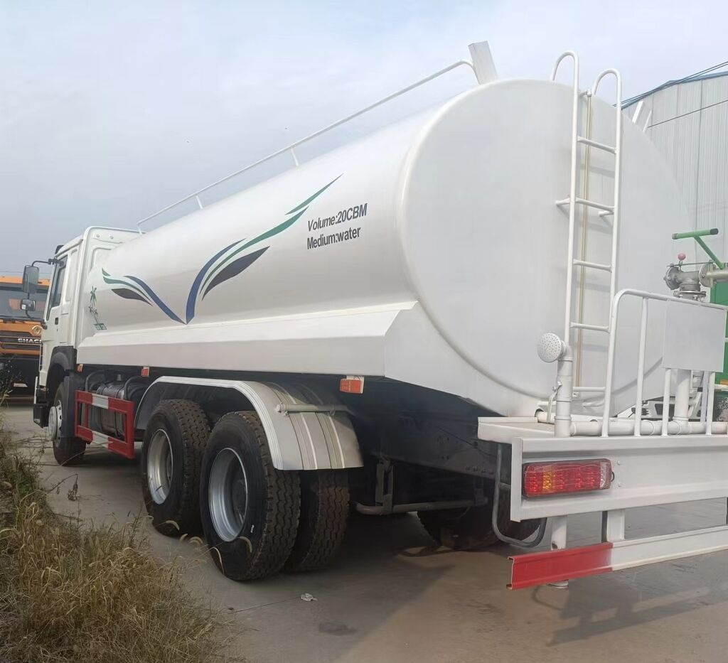Vehículo municipal Sinotruk Howo 371: foto 6