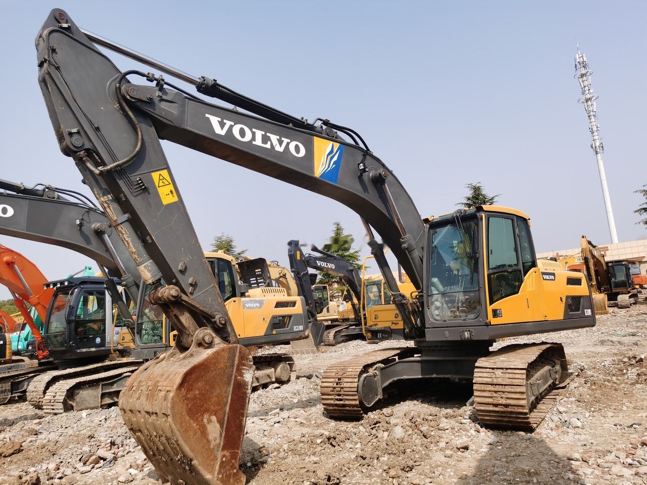Volvo EC220 - Excavadora de cadenas: foto 5 Volvo EC220 - Excavadora de cadenas: foto 5