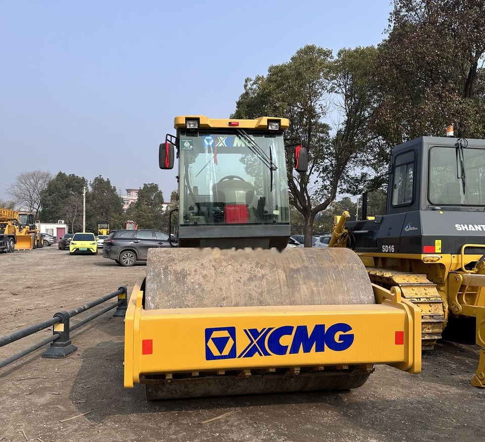 XCMG XS223J - Compactador: foto 3 XCMG XS223J - Compactador: foto 3