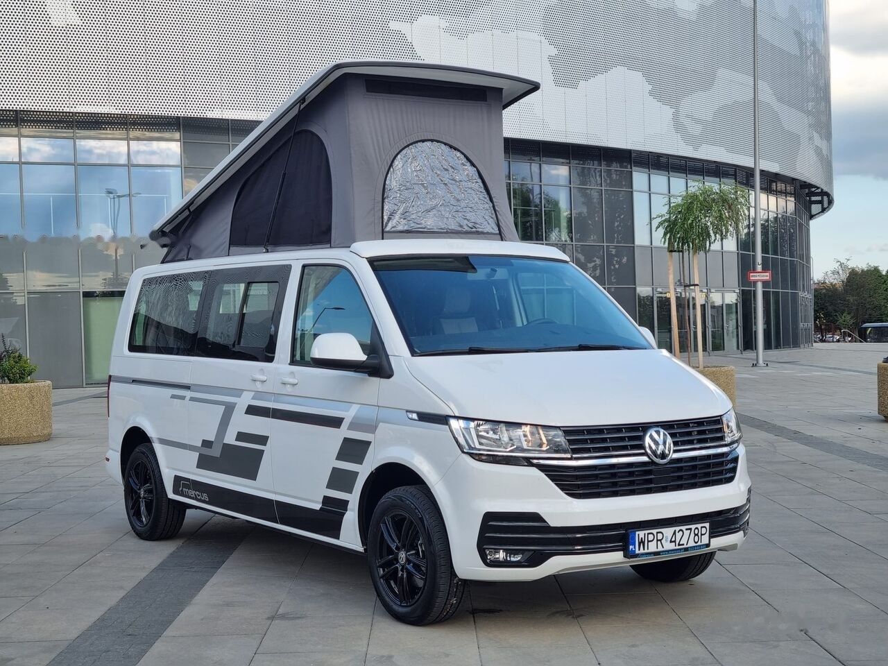Volkswagen T6.1 California Mercus Camper - Autocaravana: foto 1 Volkswagen T6.1 California Mercus Camper - Autocaravana: foto 1