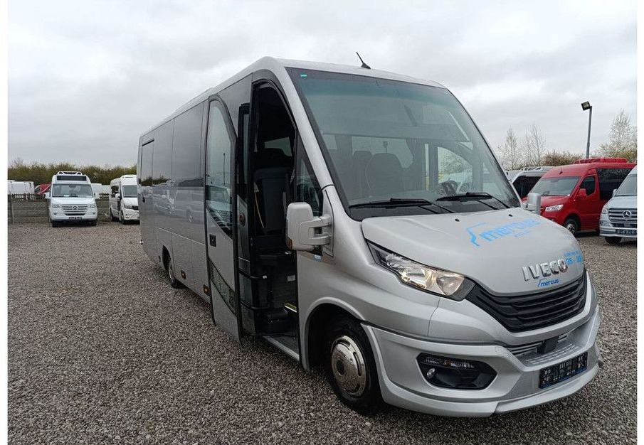 Iveco Mercus Daily 70C21 Nowość 39 miejsc - Minibús, Furgoneta de pasajeros: foto 1 Iveco Mercus Daily 70C21 Nowość 39 miejsc - Minibús, Furgoneta de pasajeros: foto 1