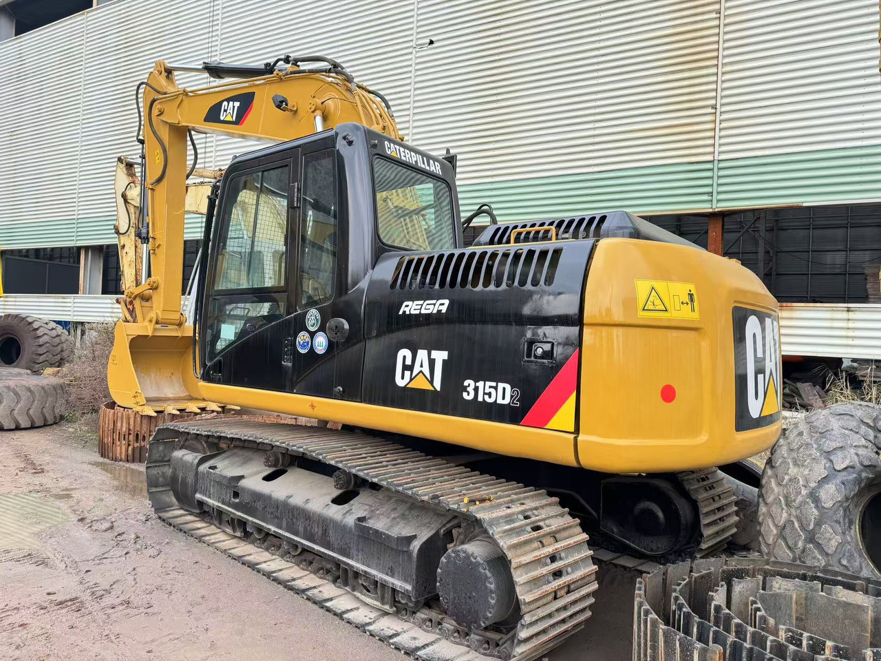CATERPILLAR 315D2 - Excavadora de cadenas: foto 4 CATERPILLAR 315D2 - Excavadora de cadenas: foto 4
