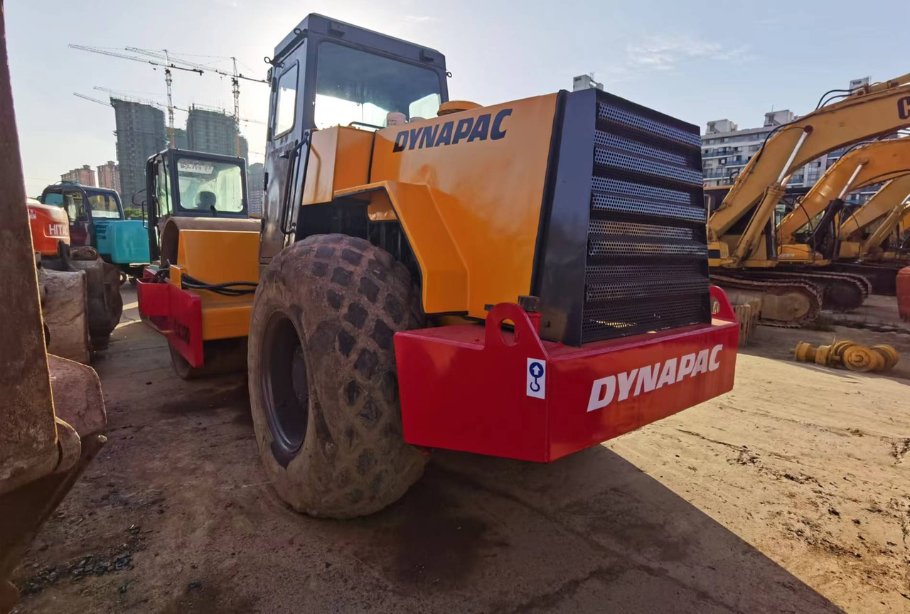 DYNAPAC CA30D - Compactador: foto 5 DYNAPAC CA30D - Compactador: foto 5