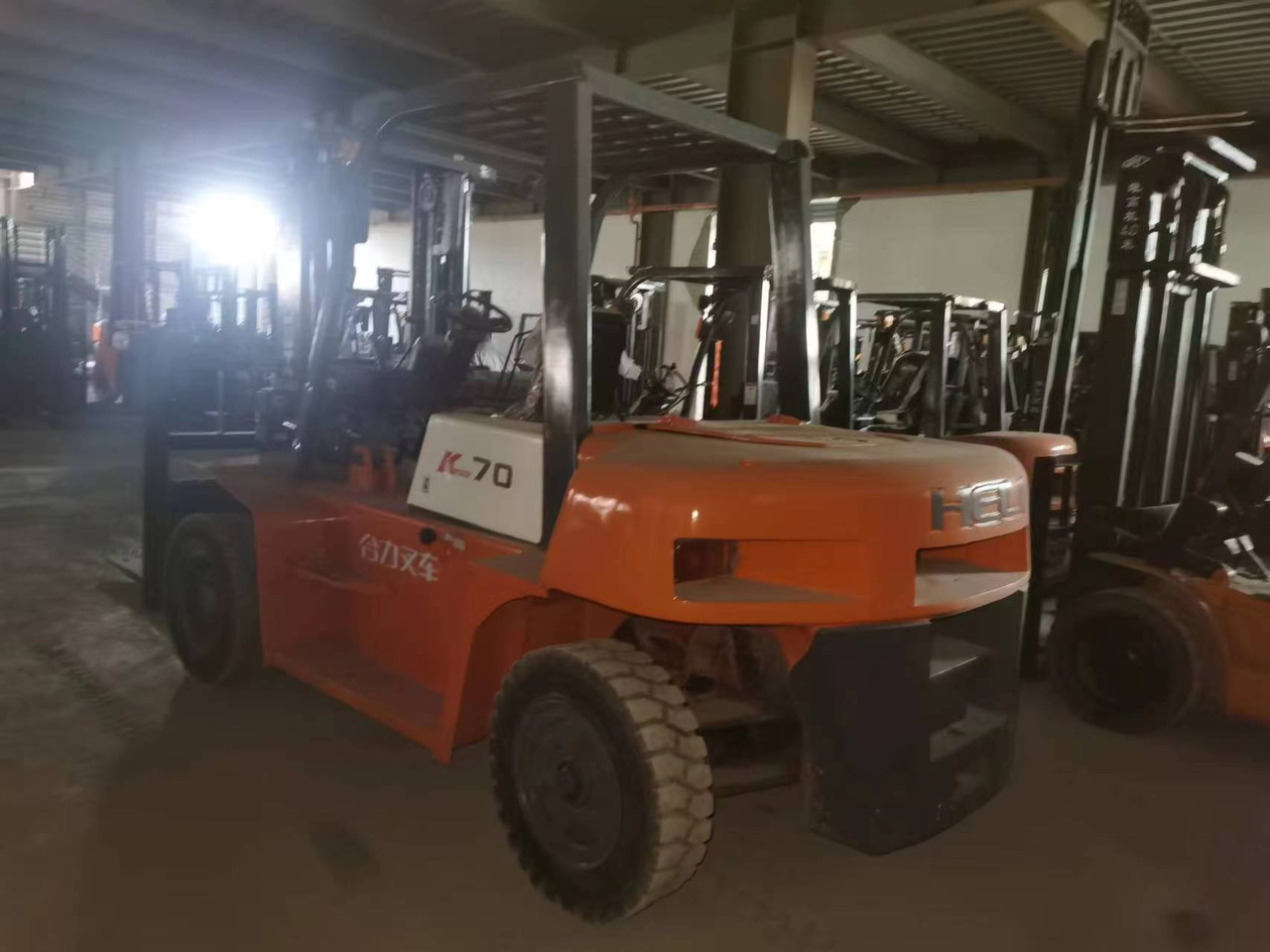 HELI 70 DIESEL FORKLIFT 7TON - Carretilla elevadora diésel: foto 1 HELI 70 DIESEL FORKLIFT 7TON - Carretilla elevadora diésel: foto 1