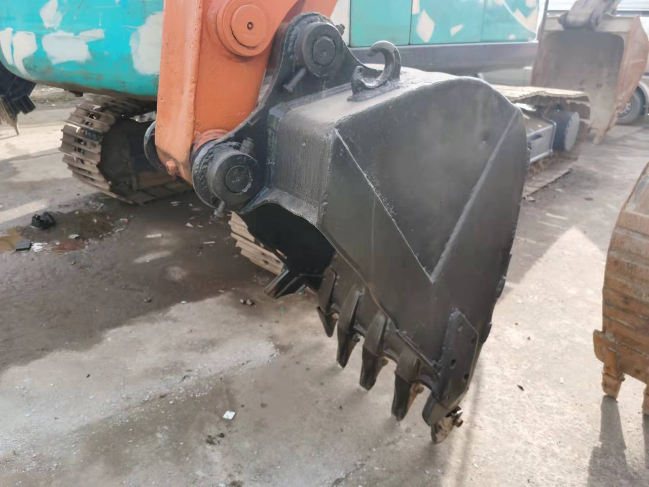 HITACHI EX120-2 - Excavadora de cadenas: foto 4 HITACHI EX120-2 - Excavadora de cadenas: foto 4