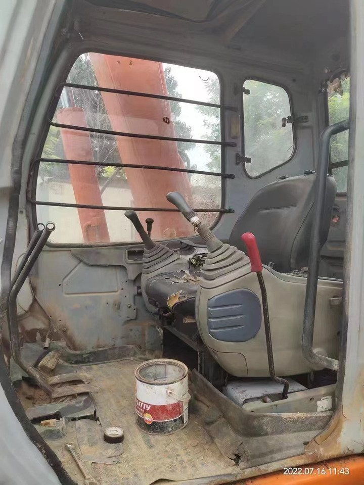 HITACHI EX60-5 - Miniexcavadora: foto 4 HITACHI EX60-5 - Miniexcavadora: foto 4