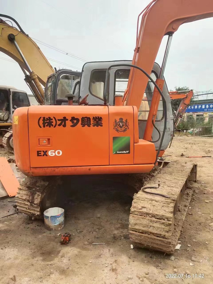 Miniexcavadora HITACHI EX60-5: foto 7