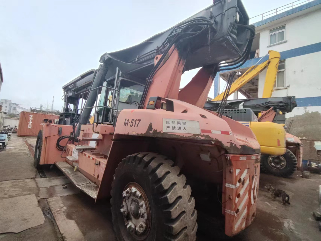 KARMAL DRF450 - Reach stacker: foto 1 KARMAL DRF450 - Reach stacker: foto 1