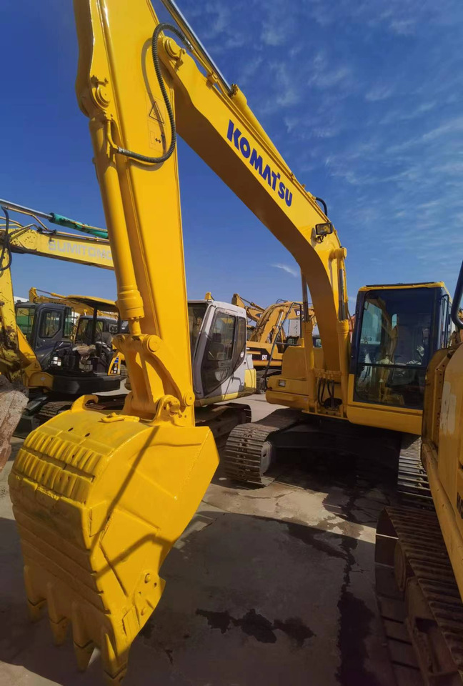 KOMATSU PC130-7 - Excavadora de cadenas: foto 1 KOMATSU PC130-7 - Excavadora de cadenas: foto 1