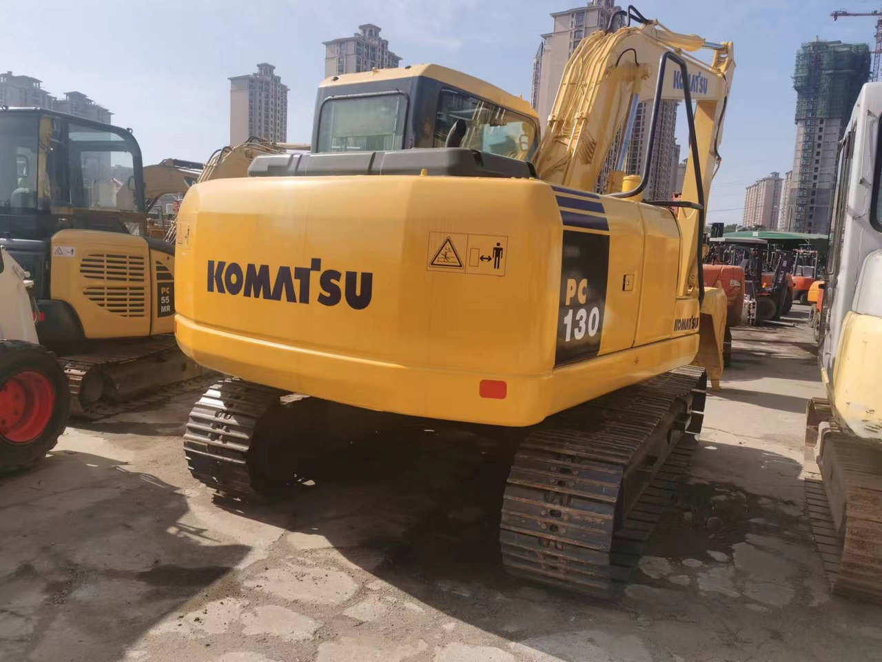 KOMATSU PC130-7 - Excavadora de cadenas: foto 3 KOMATSU PC130-7 - Excavadora de cadenas: foto 3