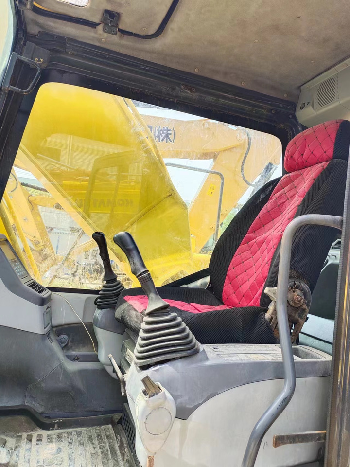 KOMATSU PC200-7 - Excavadora de cadenas: foto 4 KOMATSU PC200-7 - Excavadora de cadenas: foto 4