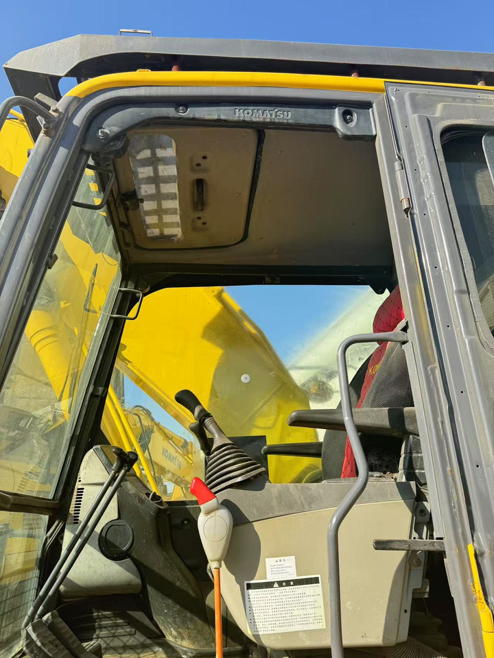 KOMATSU PC200-8 - Excavadora de cadenas: foto 4 KOMATSU PC200-8 - Excavadora de cadenas: foto 4