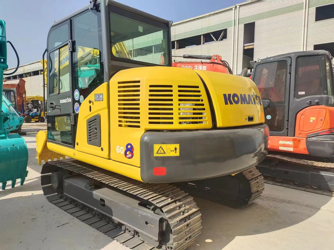 KOMATSU PC60-8 - Miniexcavadora: foto 3 KOMATSU PC60-8 - Miniexcavadora: foto 3