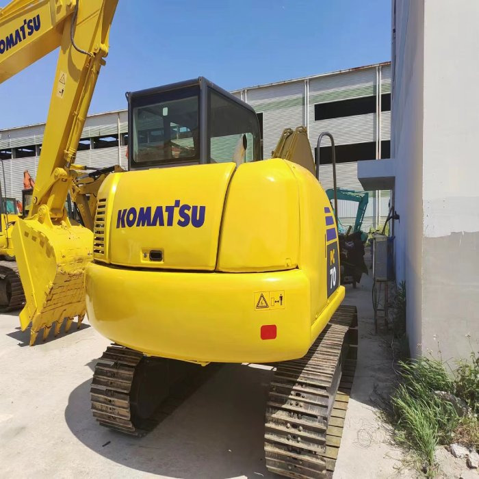 KOMATSU pc70-8 - Excavadora de cadenas: foto 2 KOMATSU pc70-8 - Excavadora de cadenas: foto 2